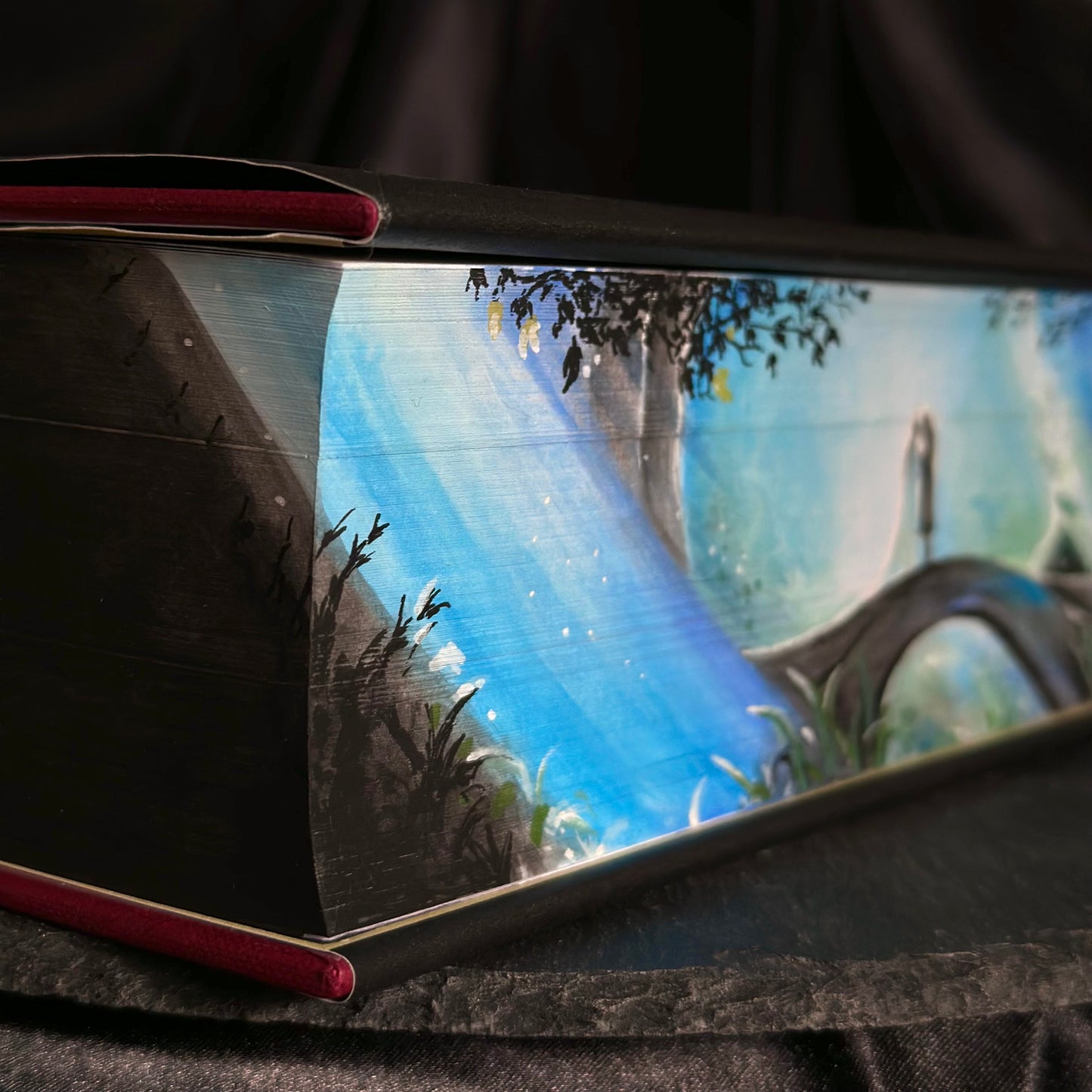 Arwen & Aragorn - Fore-edge Painting